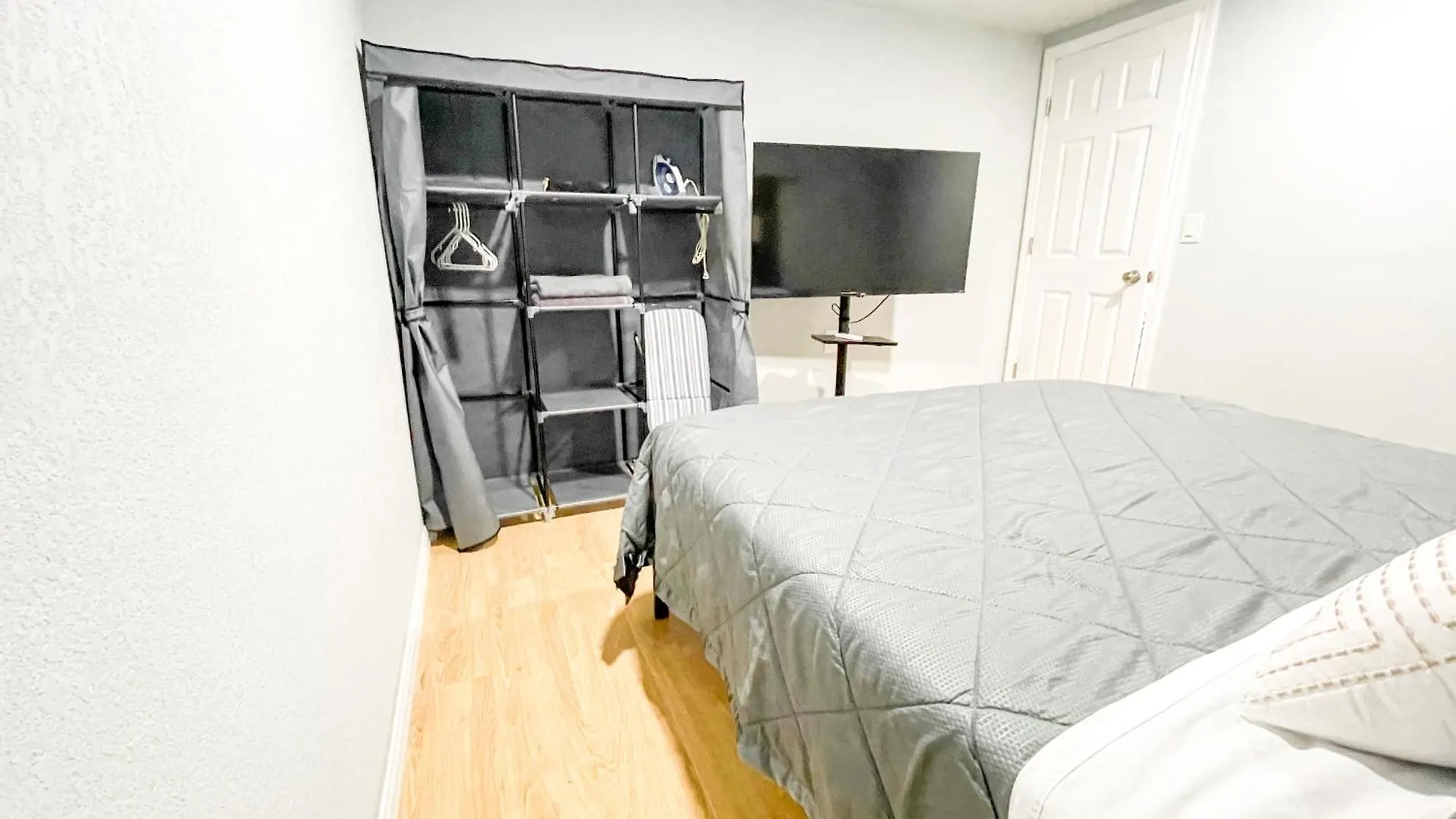 Beautiful Room In Prime Location Pinellas Park United States